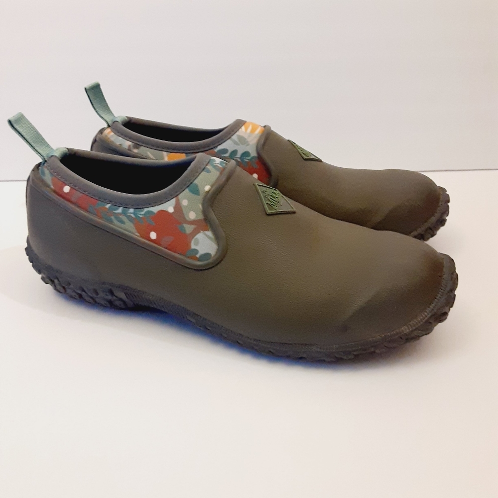 MUCK BOOT CO MUCKSTER II LOW GREY/FLORAL WATERPROOF SLIP ON LOAFER WOMENS SIZE 6